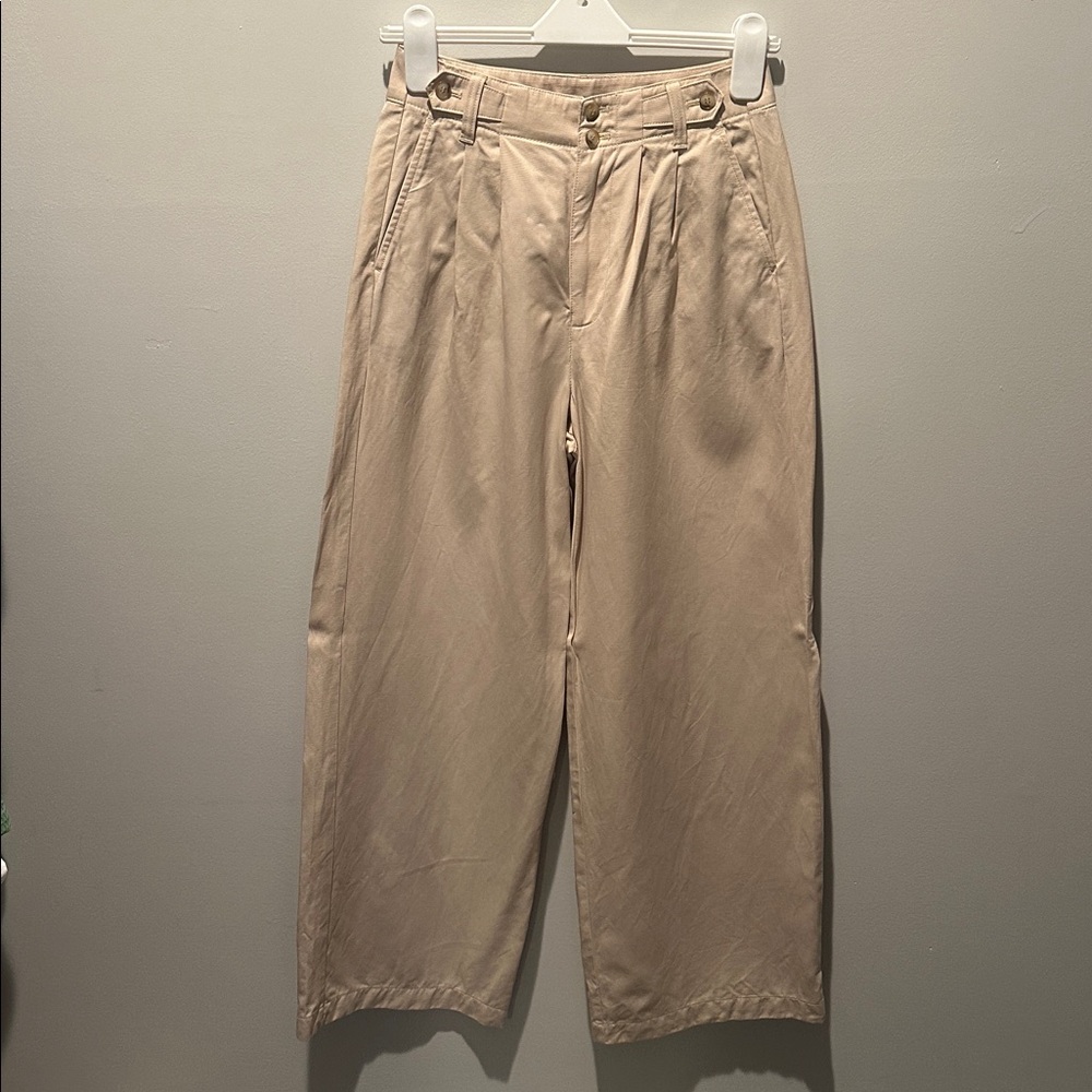 Madewell Women’s Khaki Trousers